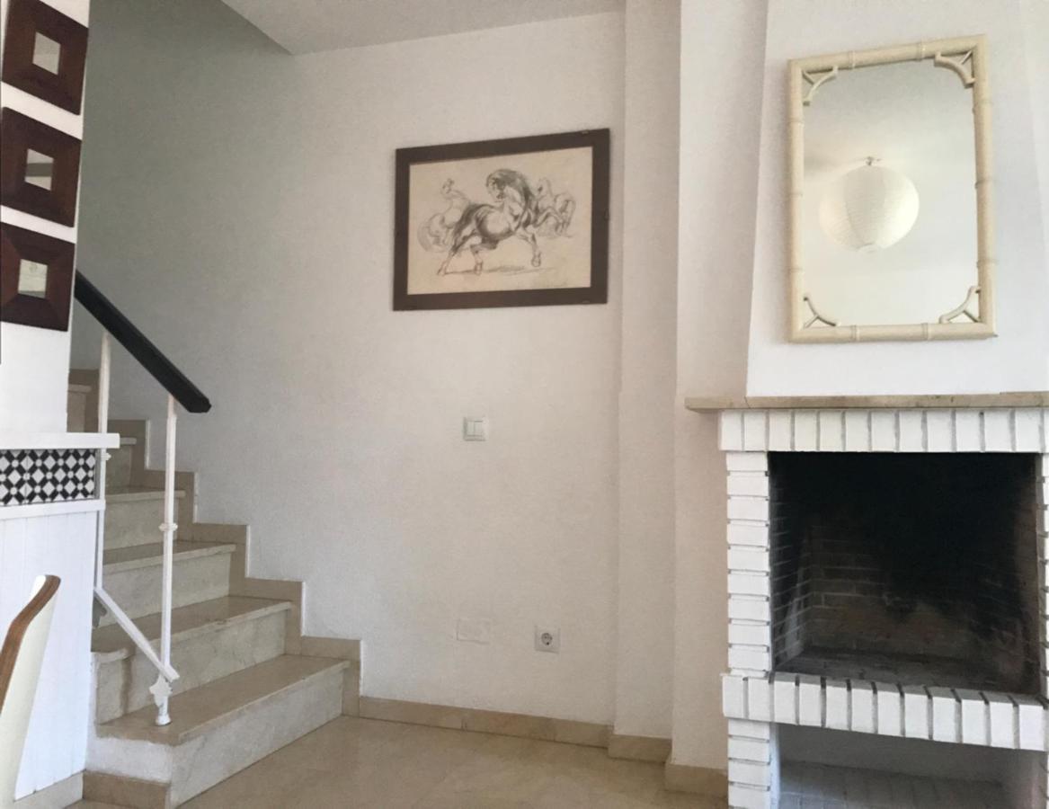 Adosado En Residencial Villa Sitio de Calahonda Oda fotoğraf
