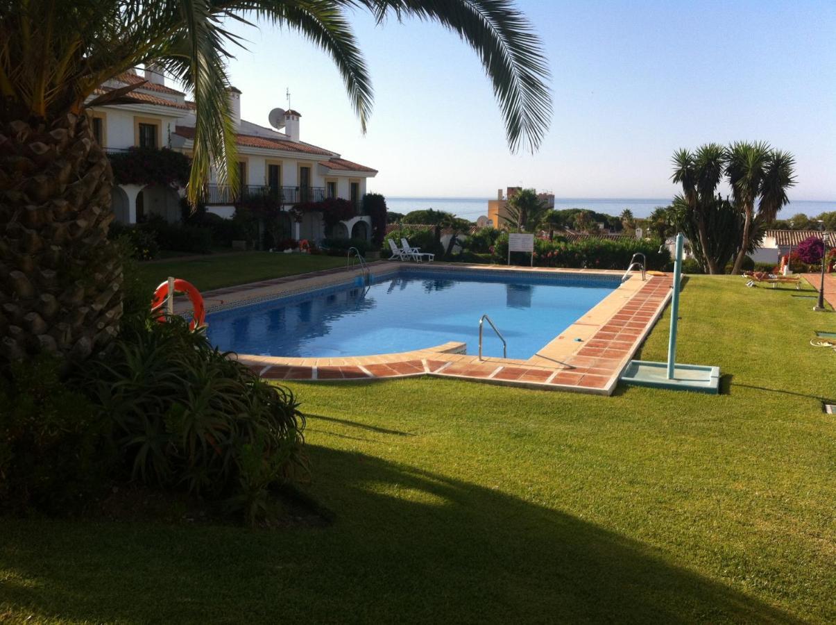 Adosado En Residencial Villa Sitio de Calahonda Oda fotoğraf